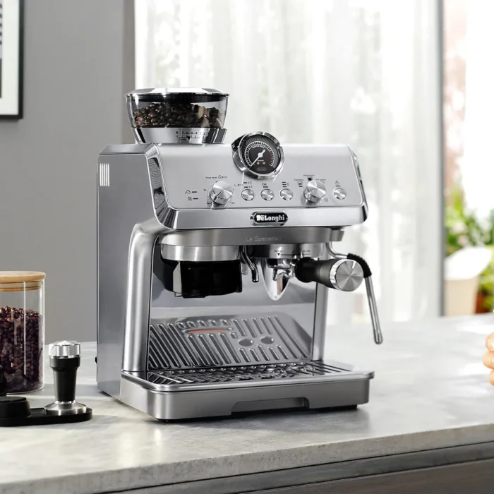 DeLonghi La Specialista Arte Semi-Automatic Espresso Machine EC9155M (Metal) - Image 5